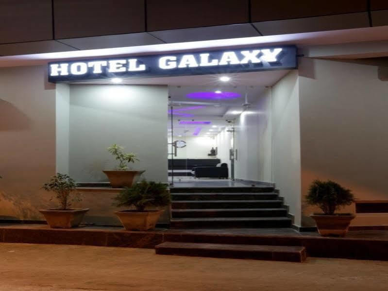 Hotel O Mahipalpur Inn New Delhi Bagian luar foto