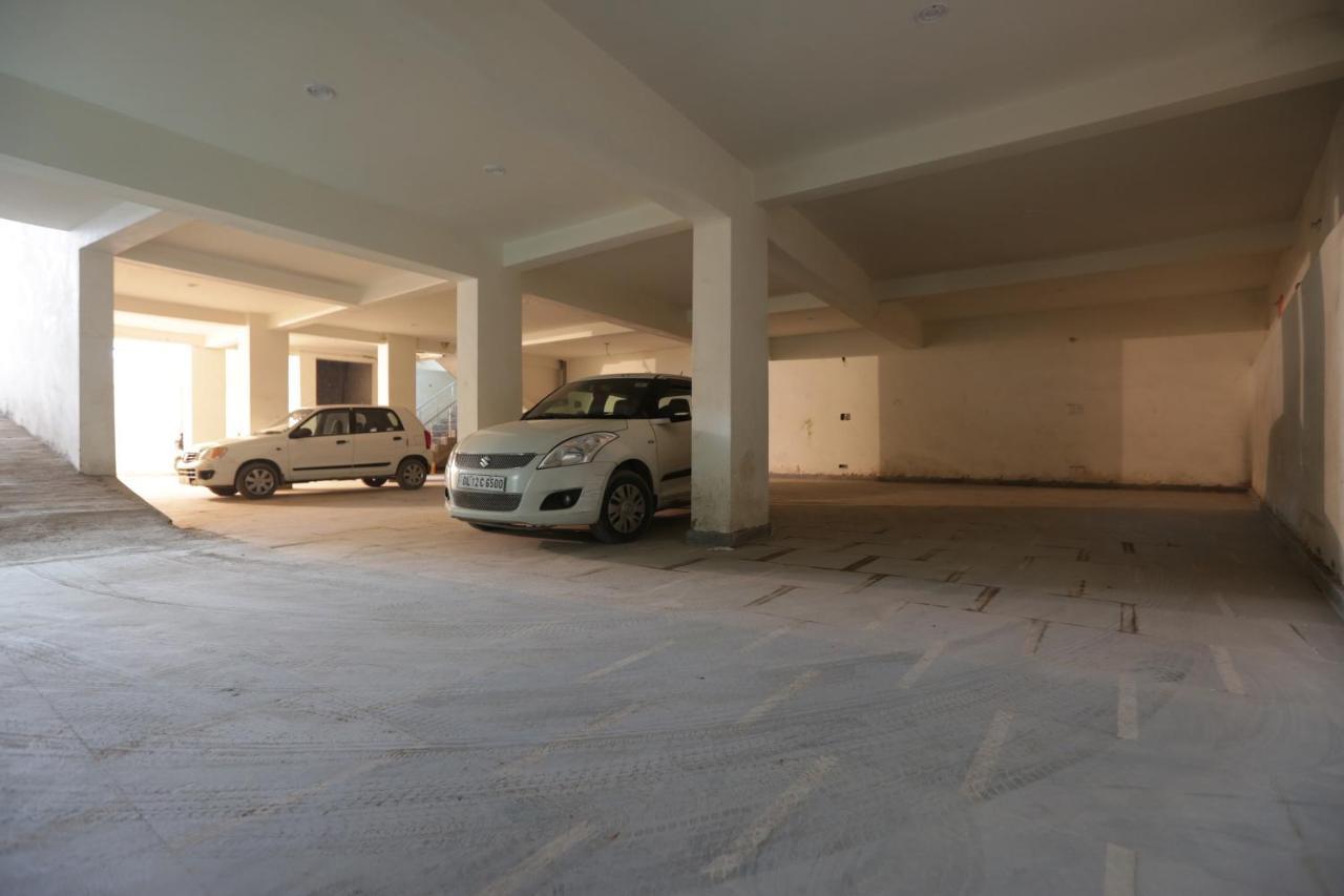 Hotel O Mahipalpur Inn New Delhi Bagian luar foto