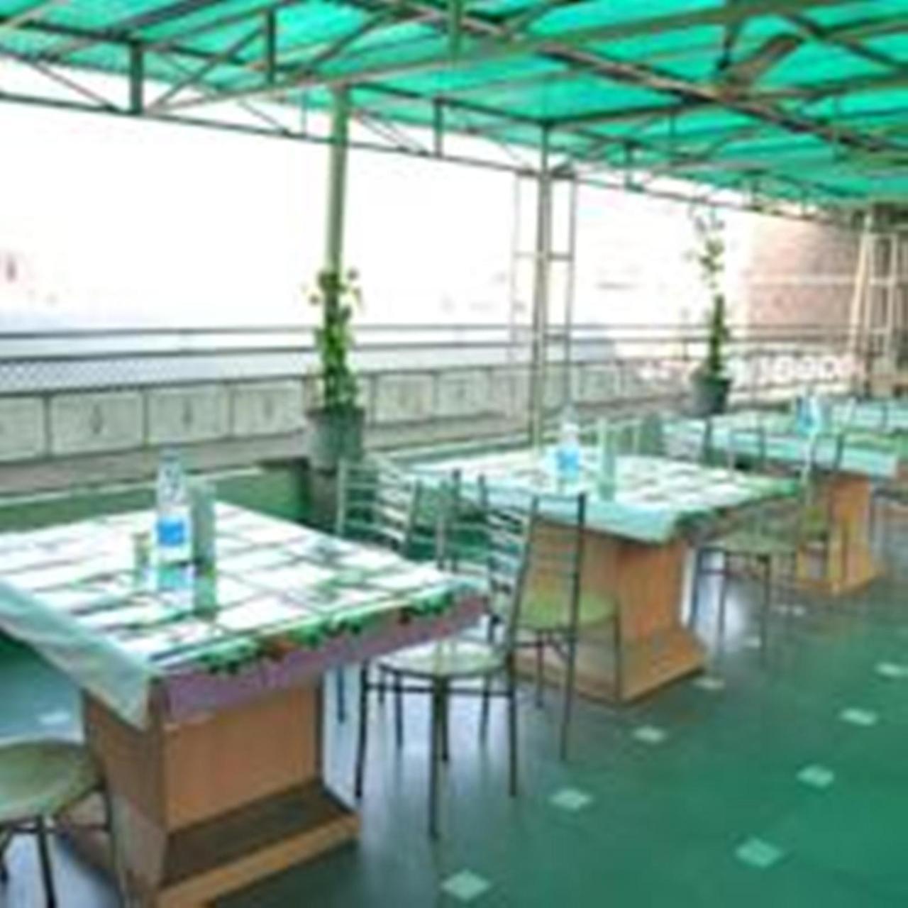 Hotel O Mahipalpur Inn New Delhi Bagian luar foto