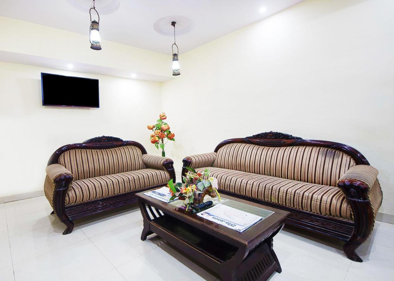 Hotel O Mahipalpur Inn New Delhi Bagian luar foto