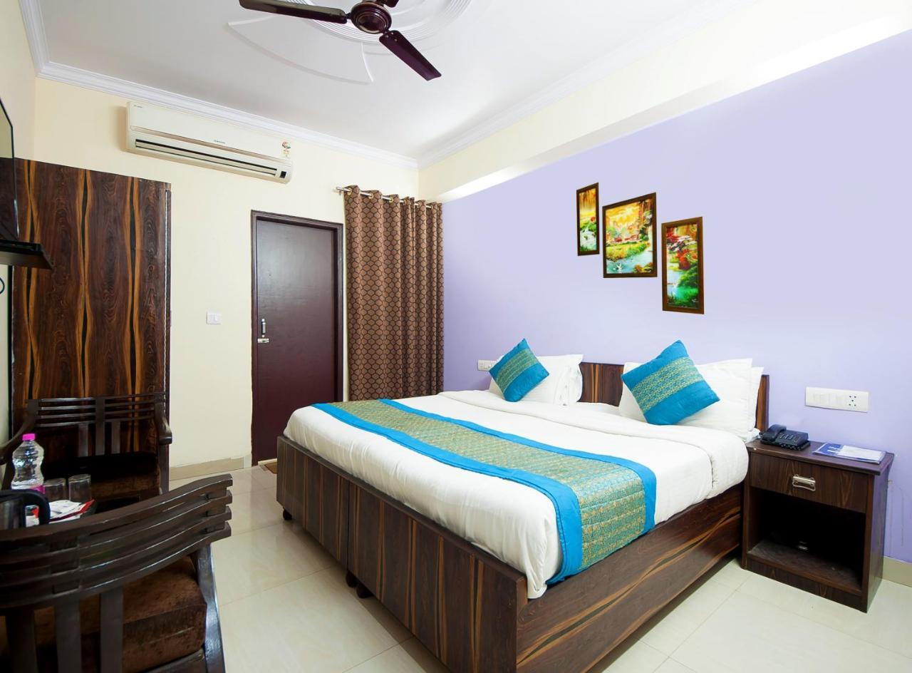 Hotel O Mahipalpur Inn New Delhi Bagian luar foto