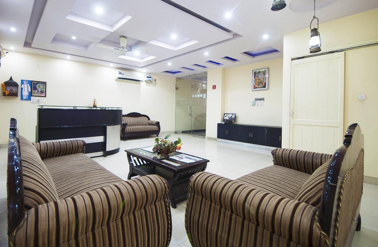 Hotel O Mahipalpur Inn New Delhi Bagian luar foto