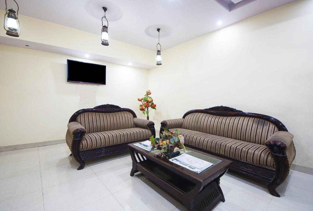 Hotel O Mahipalpur Inn New Delhi Bagian luar foto