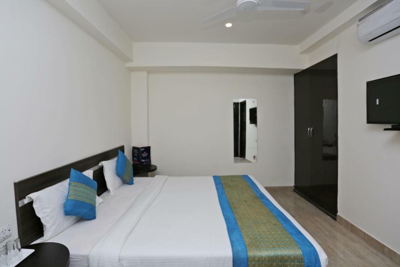 Hotel O Mahipalpur Inn New Delhi Bagian luar foto